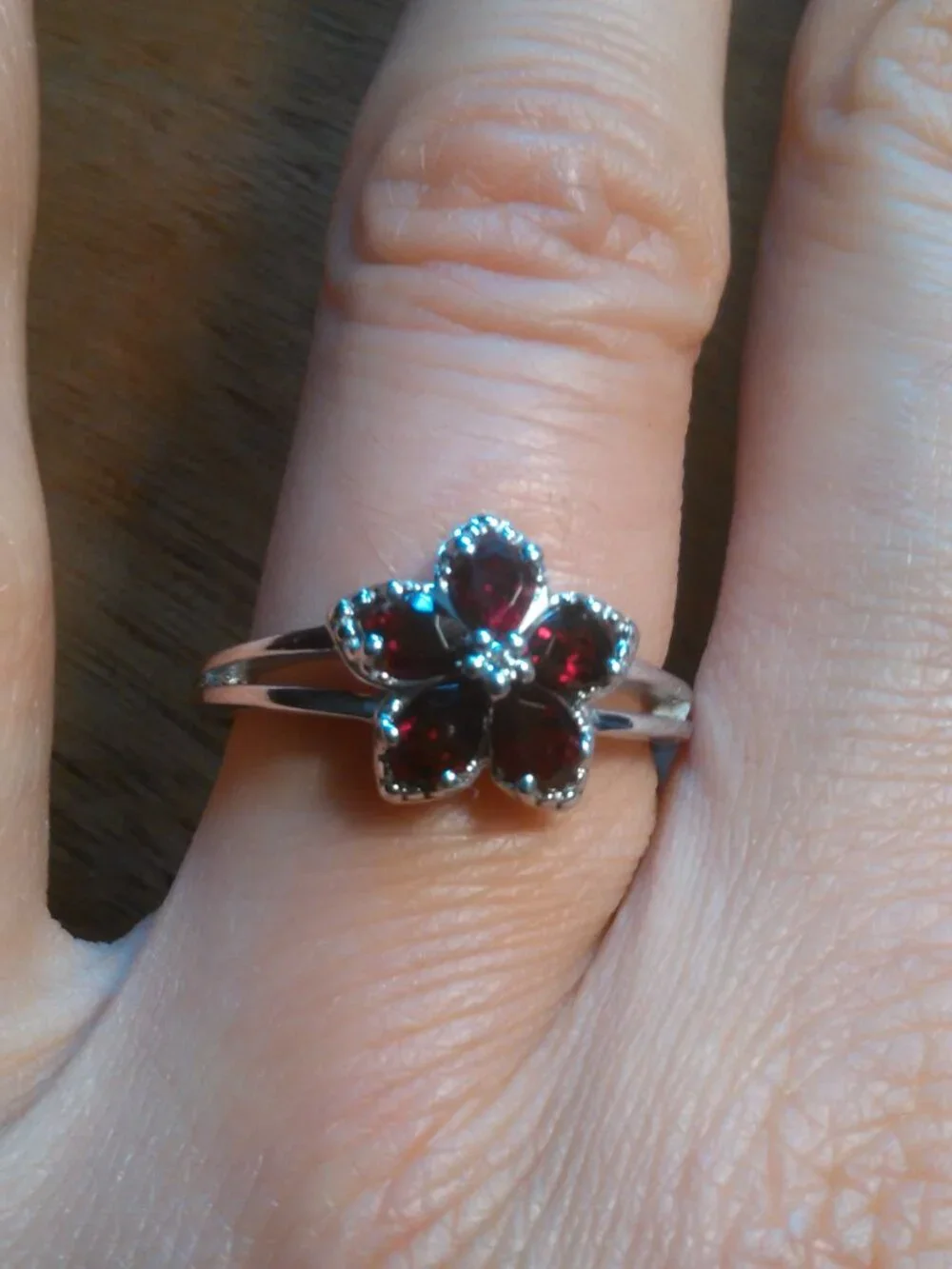 Premium Anthill Garnet and Moissanite Rhodium over Sterling Silver Ring (Size 7)